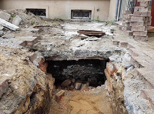 Przebudowa osiedlowej sieci ciepłowniczej przy ul. M. Konopnickiej, Al. Wolności i ul. A. Krajowej z przebudową węzłów cieplnych#7