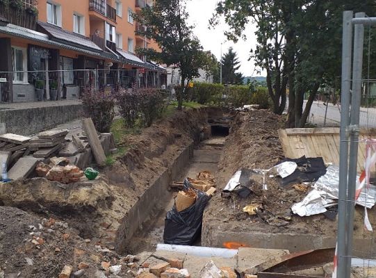 Przebudowa osiedlowej sieci ciepłowniczej w rejonie Legionów Polskich - III etap#7